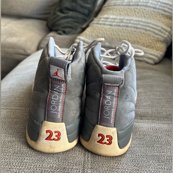 Air Jordan 12 “cool grey” size 9.5 mildly used - Picture 4 of 6
